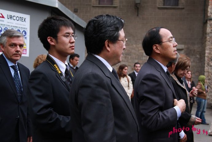 4dce2411g84dbd9dd6365&690.jpg