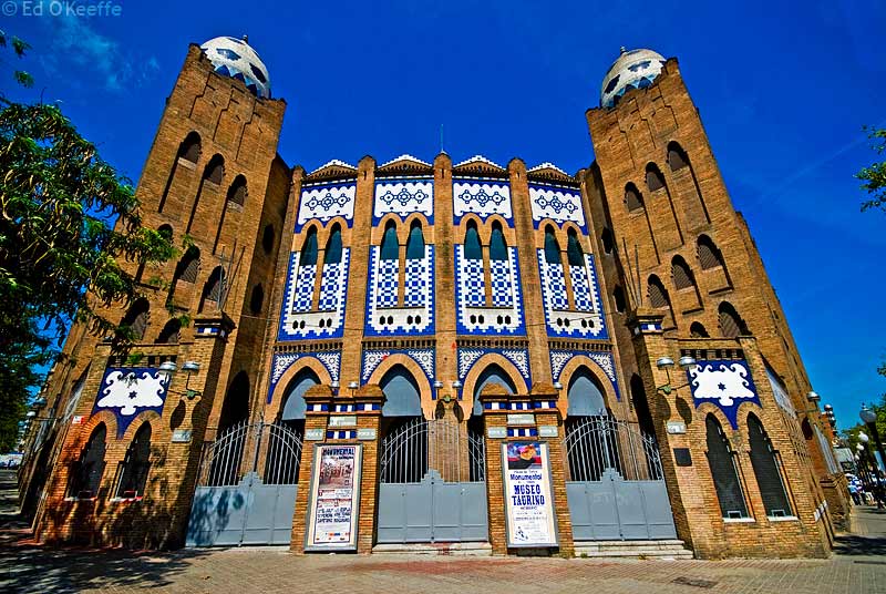 plaza_de_toros_monumental_de_barcelona.jpg