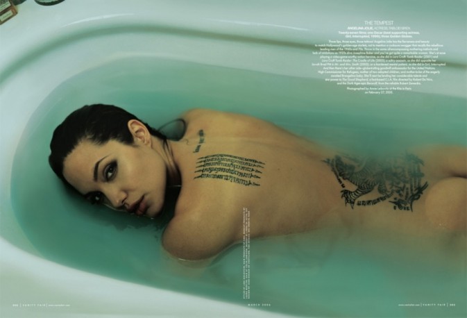 　2006年3月刊，安吉丽娜·朱丽（拍摄：Annie Leibovitz）.jpg