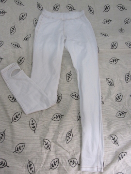 全新白色打底裤，带脚跟，1欧