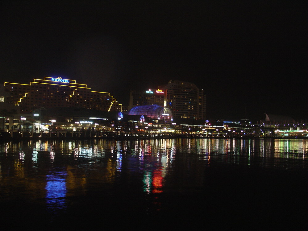 Darling harbour in Sdyney.jpg