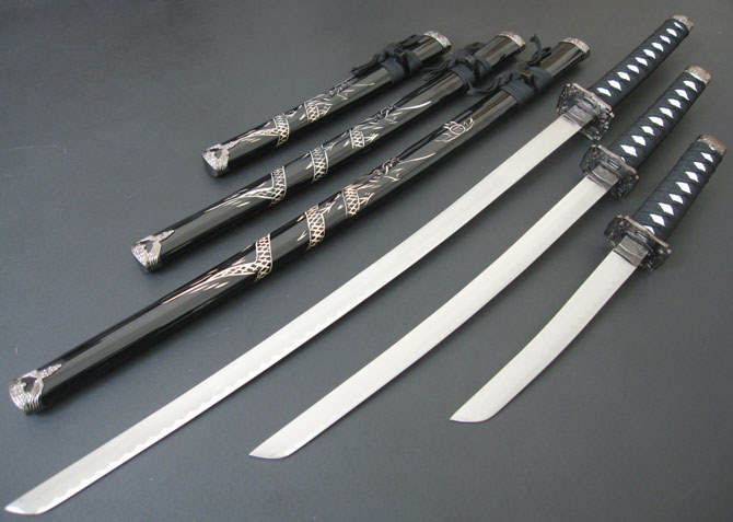 刻龙武士刀三件套.jpg