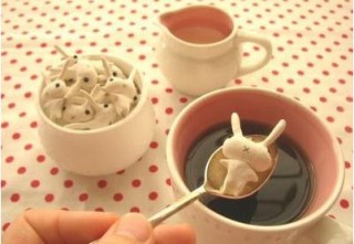 3兔子形状的咖啡糖，稀饭吗.jpg