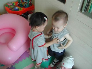 不许跟妈妈说哦~~ 否则1.jpg