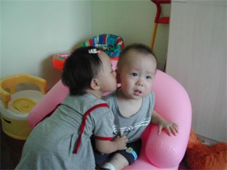 不许跟妈妈说哦~~ 否则4.jpg