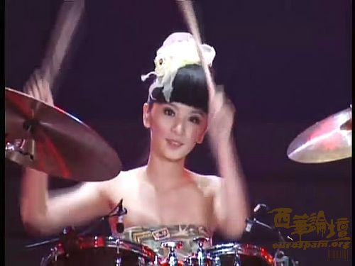Live3.jpg