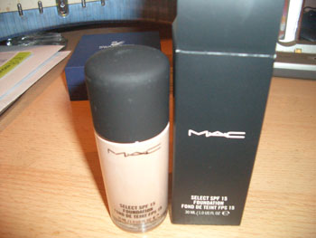 MAC粉底.JPG