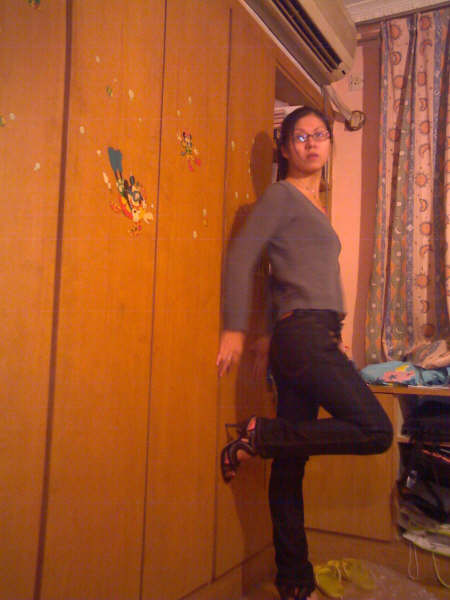 裤子比两个月前小了三个尺码