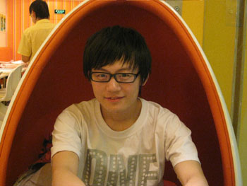 实在不喜欢他这副眼镜